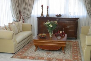 Villa with classic Carpets in Thessaloniki